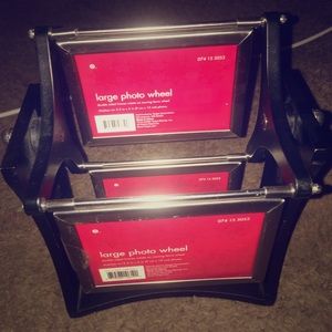 Rotating picture frame